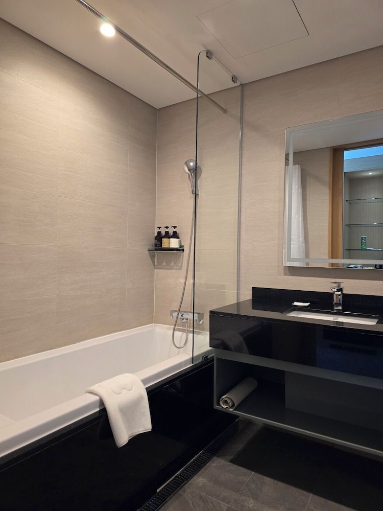 Superior Double Room, Mountain View photo 2