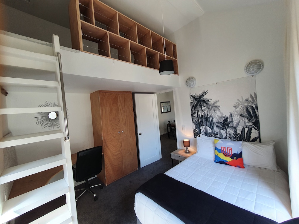 Signature Apartment photo 3