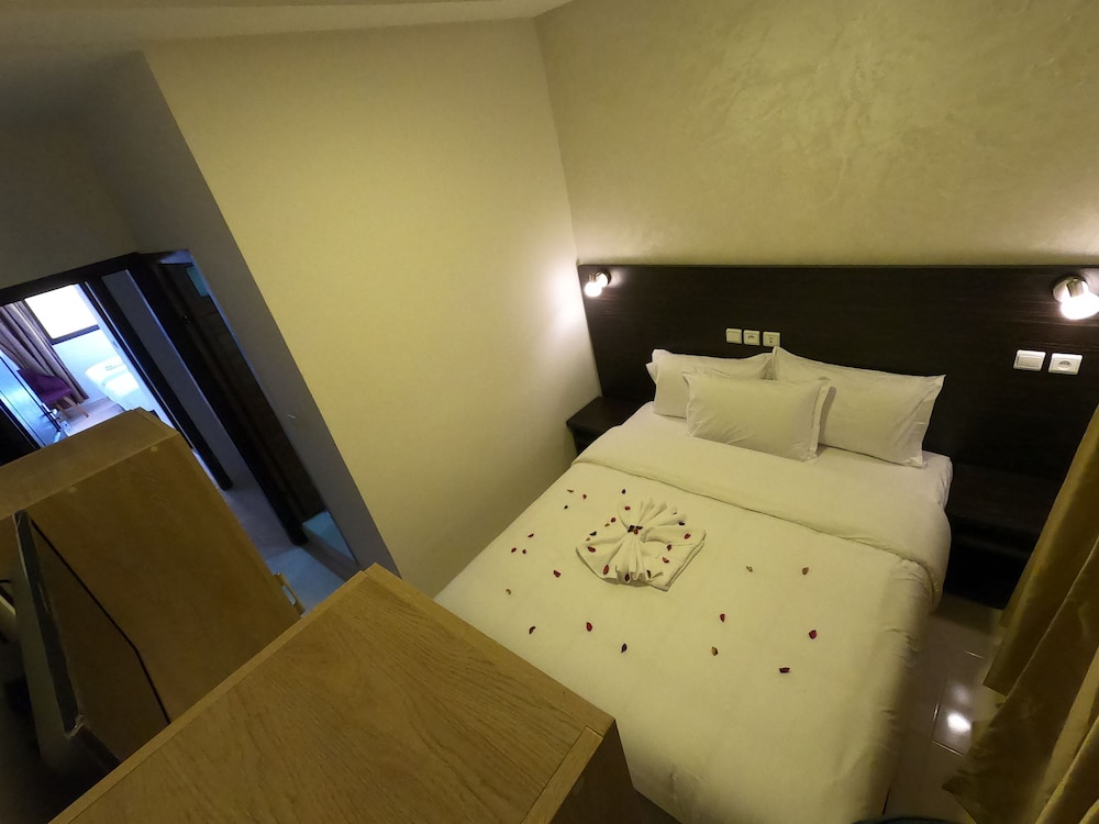 Standard Double Room photo 3