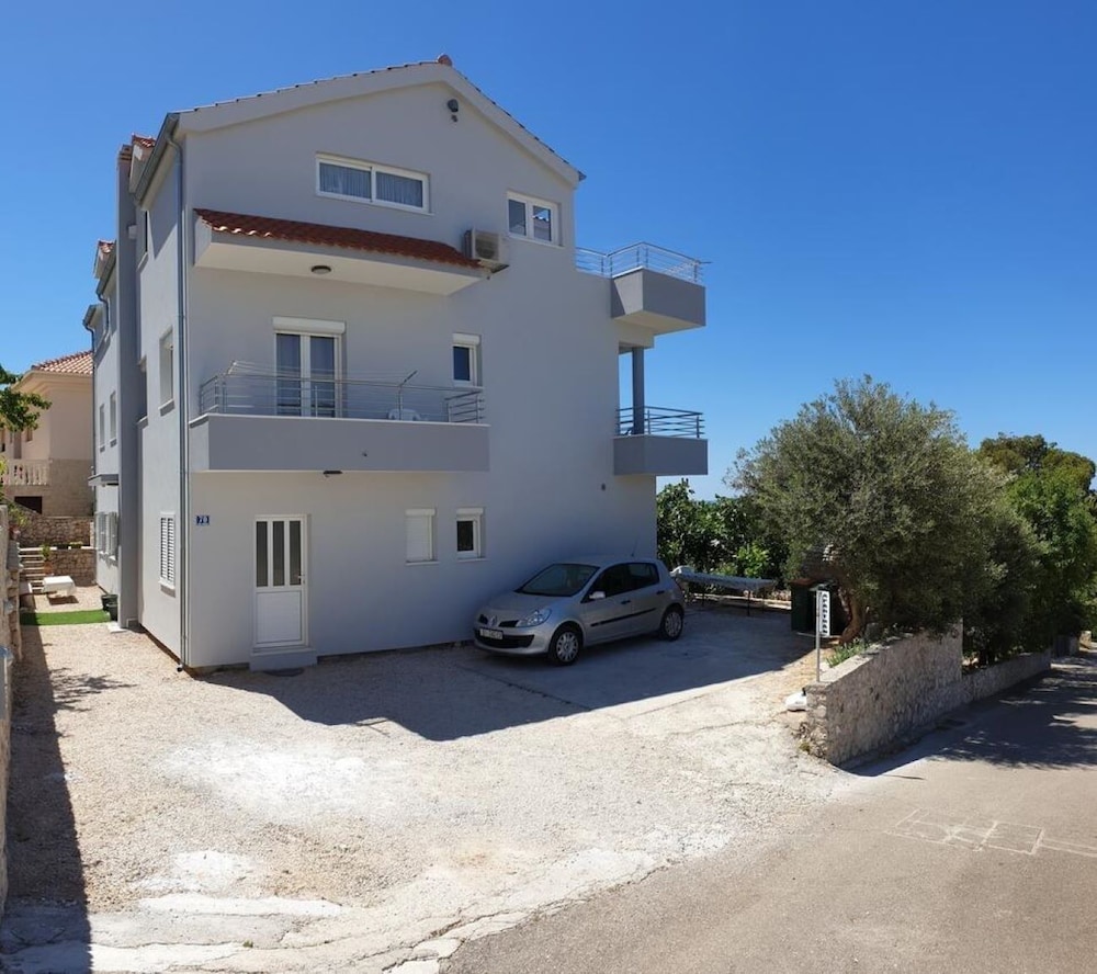 Apartment (Jopa - panoramic sea view - A4(4+2))