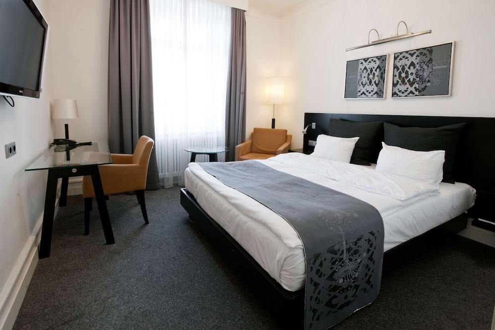 Double Room, 1 Queen Bed - Photo 2