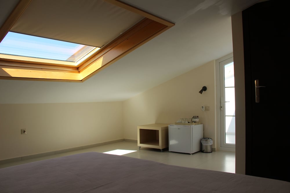 Roof Double or Twin Room,  Sea View photo 3