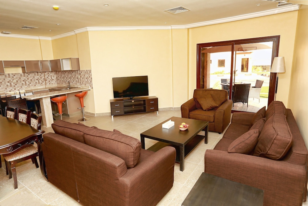 Three Bedroom Chalet First Floor Without Maid Room