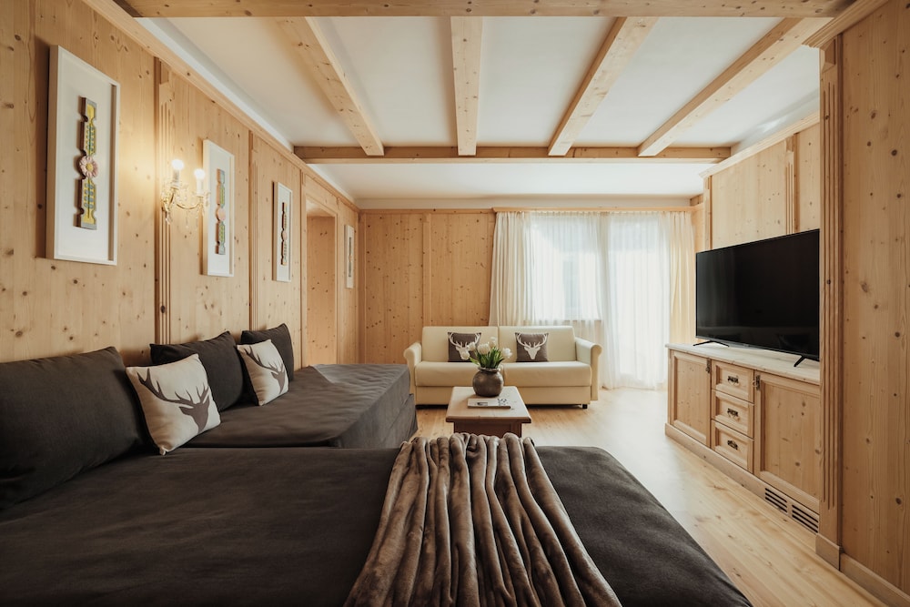 Traditional Suite, Mountain View photo 2