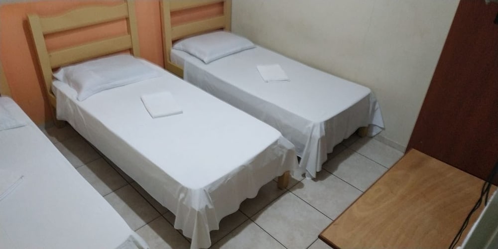Traditional Triple Room, 3 Twin Beds, Non Smoking photo 2