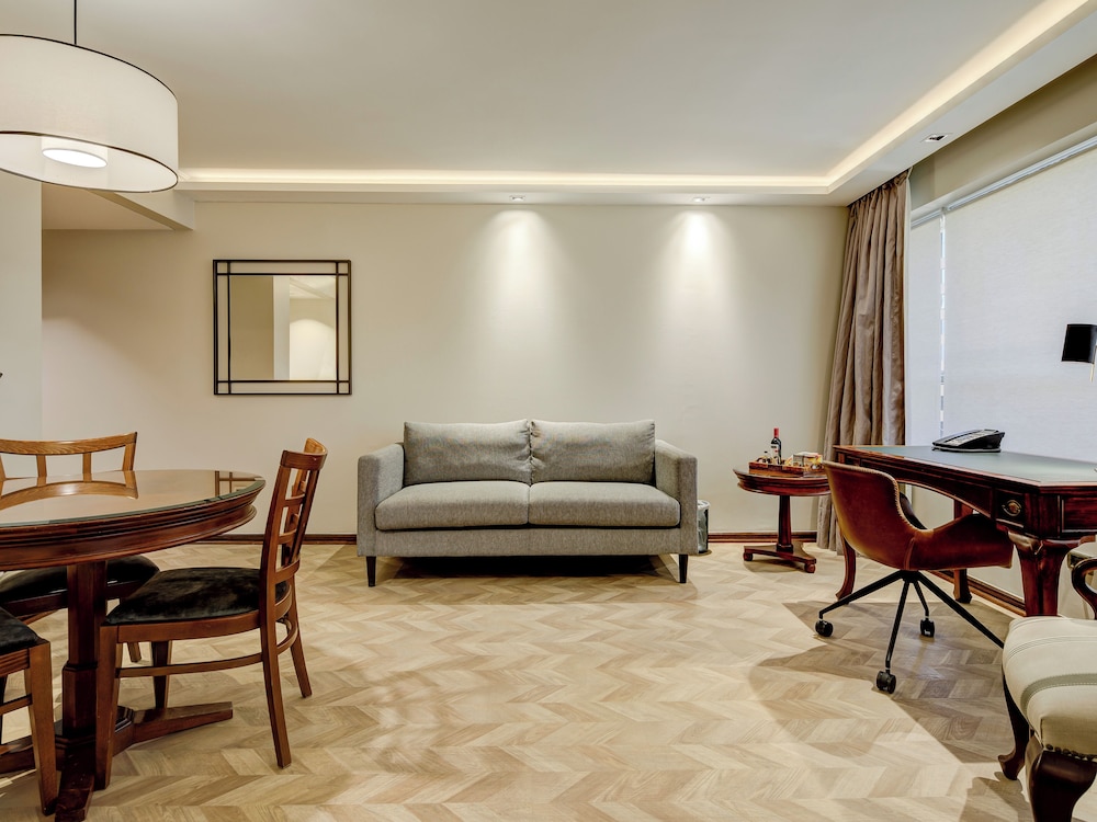 Suite ejecutiva, 2 camas Twin y sofa cama - Photo 1