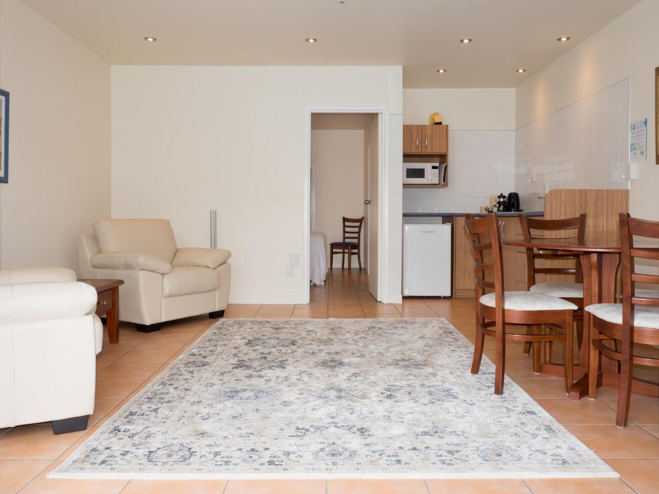 One Bedroom Unit photo 3