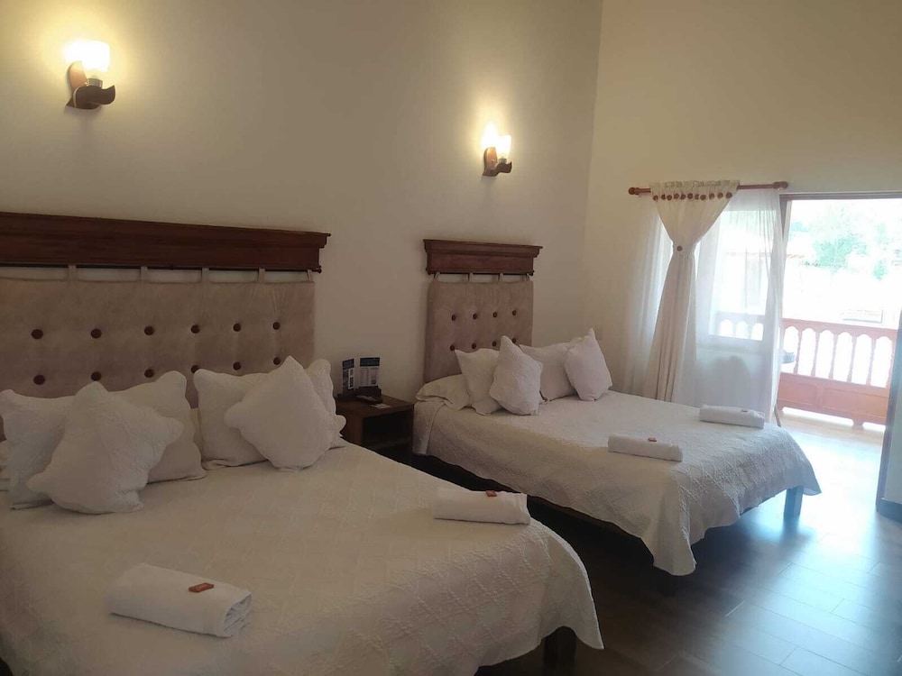 Deluxe Quadruple Room - Photo 6