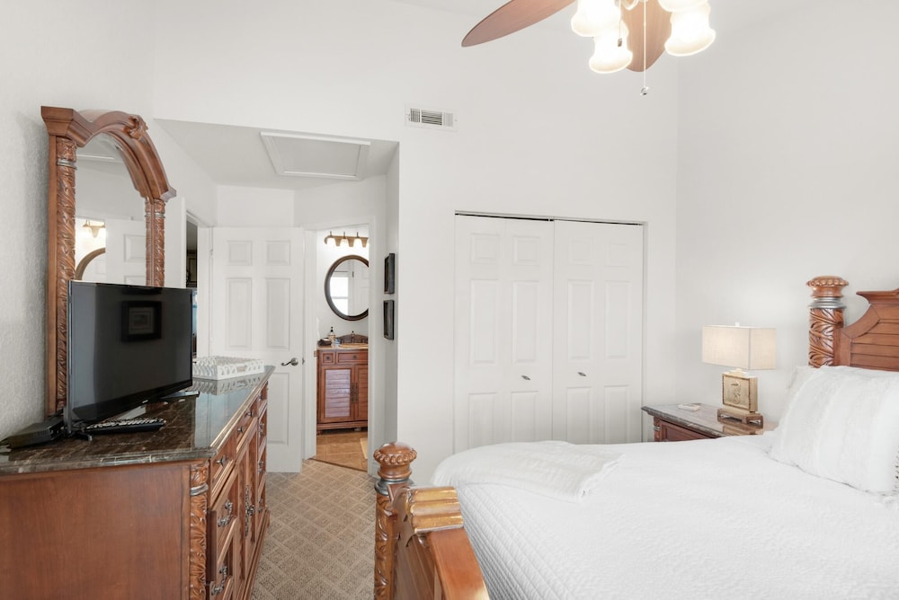 Apartment, Multiple Beds (Baywatch C10) photo 3