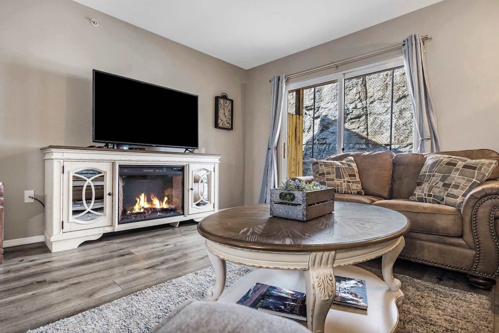 Condo, Multiple Beds, Patio, Garden View (Ozark Overlook)