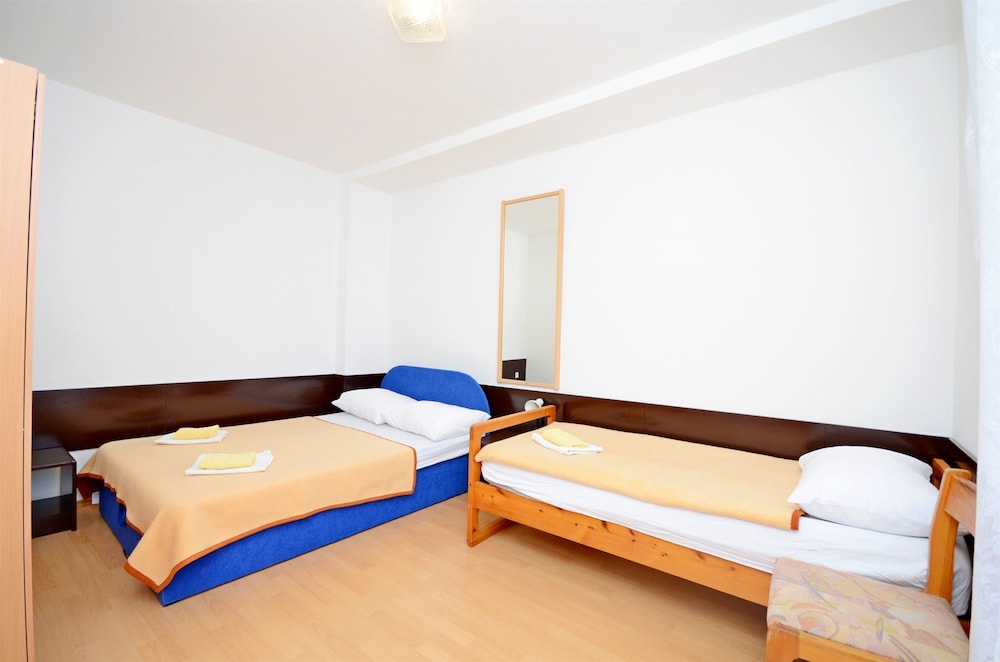 Apartment (A3)