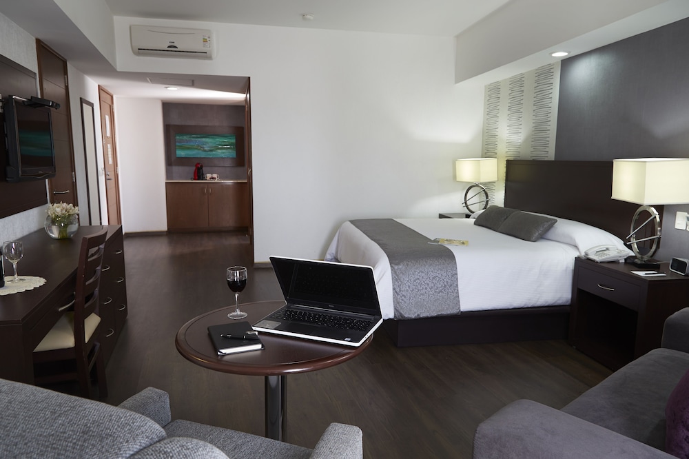 Executive Suite, 1 King Bed (King size) - Photo 5