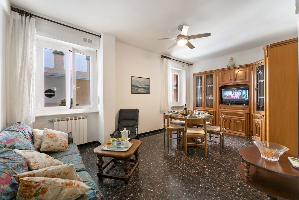 Family Apartment, 2 Bedrooms, Sea Facing (Viola Mare 50m From The Sea) photo 1