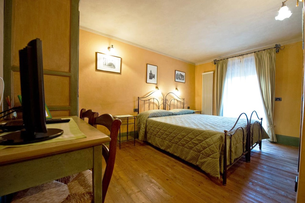 Standard Double or Twin Room, Mountain View