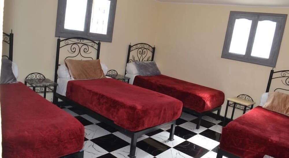 Twin Room, 2 Twin Beds, Private Bathroom