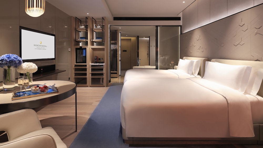 Premium Room thumbnail 6