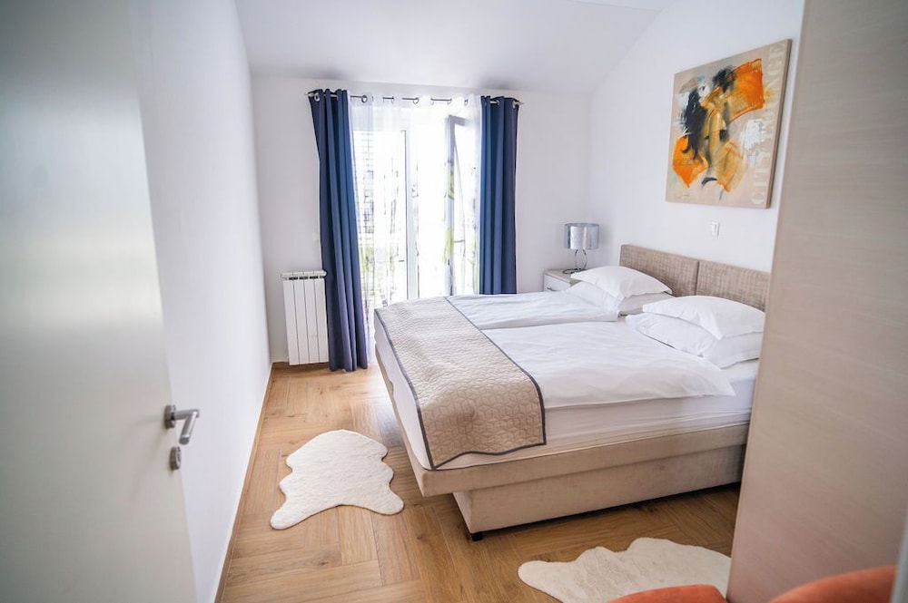 Basic Room photo 3