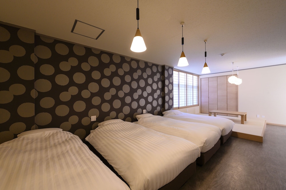 Room A photo 1