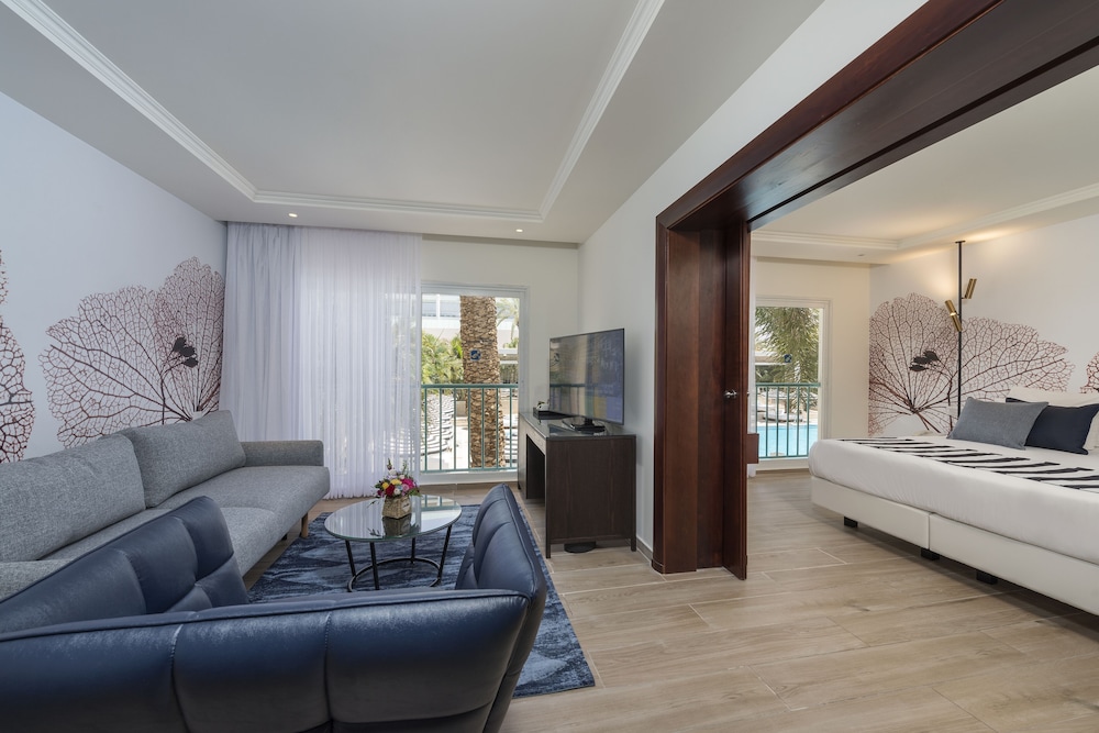Deluxe Suite, 2 Bedrooms photo 2