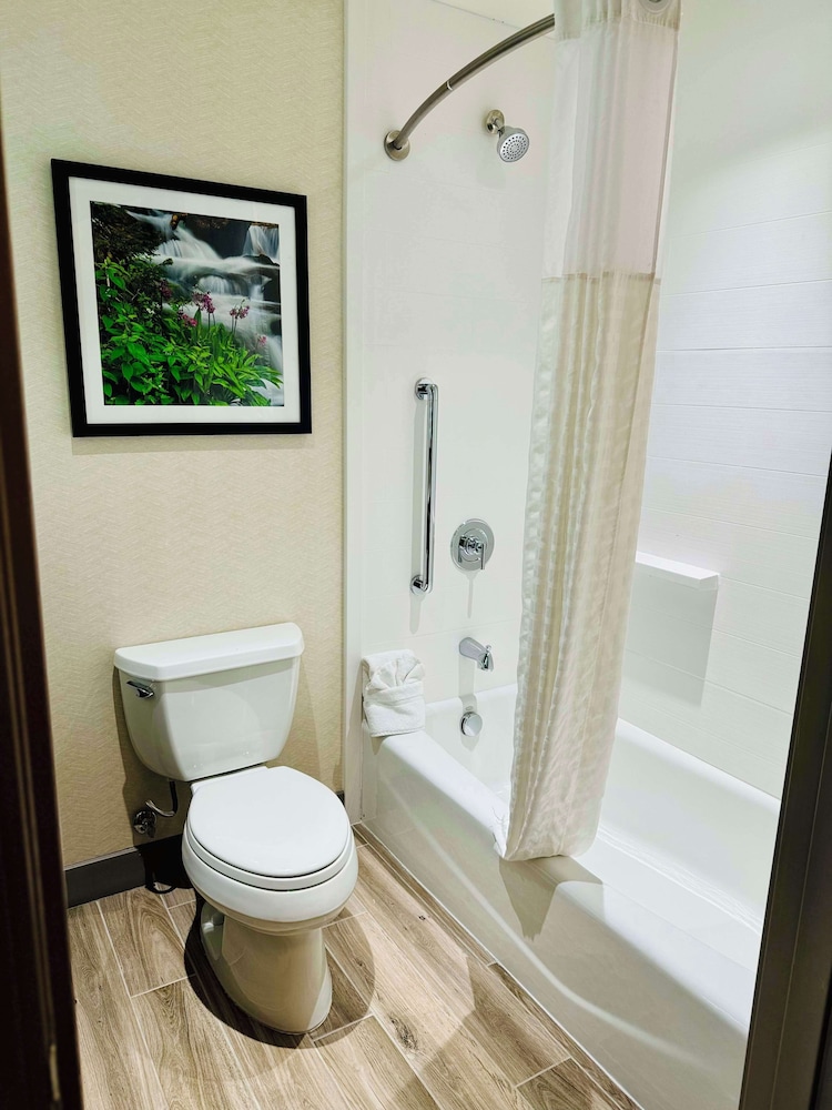 Room, Accessible - Photo 5