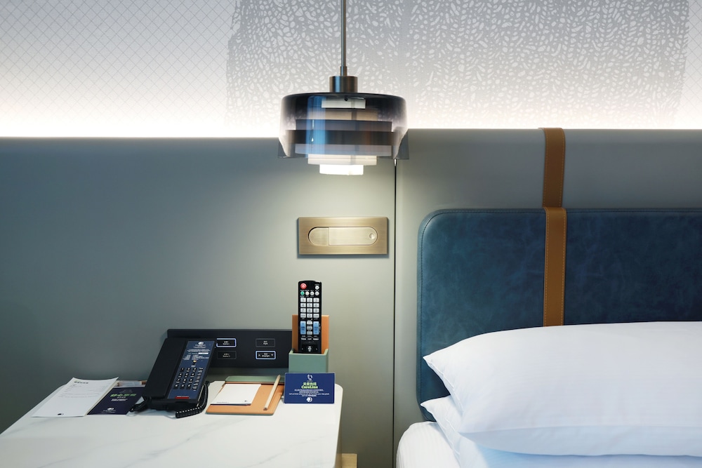 KING GUEST ROOM - Photo 7