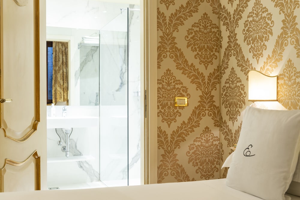Available room