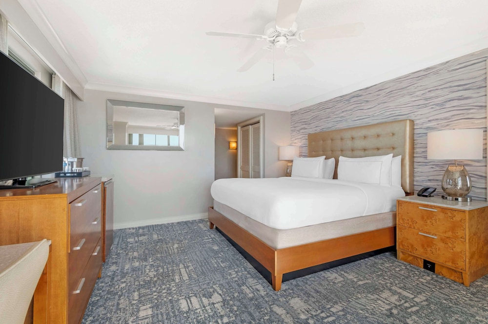 Suite, Accessible - Photo 5