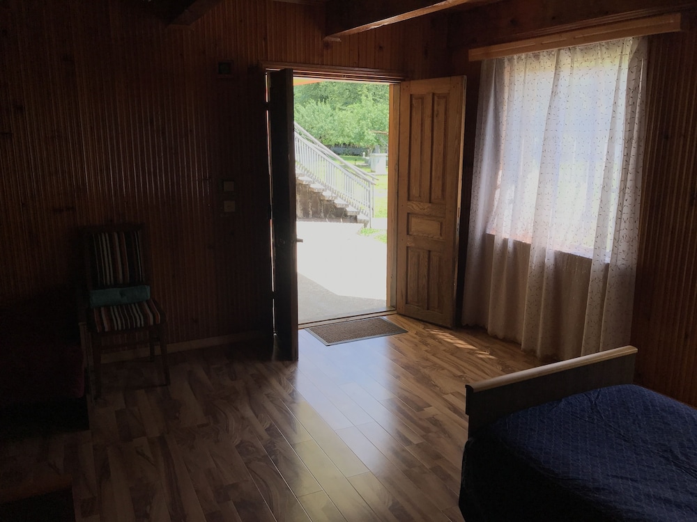 Economy Room photo 3