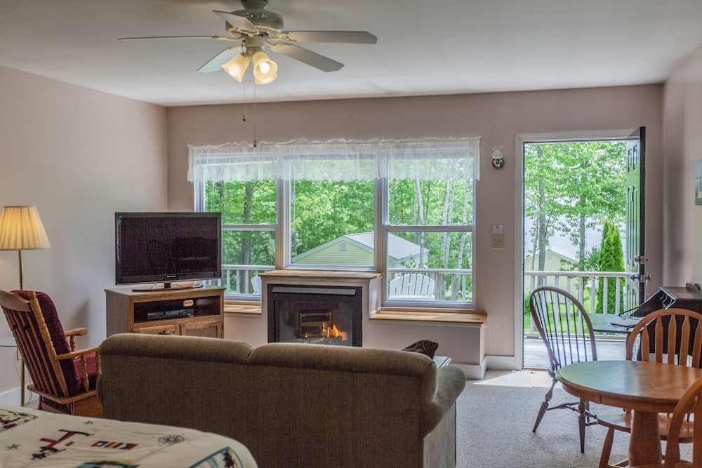 Ocean View Cottage, 1 King, Fireplace, Sofa Bed photo 2
