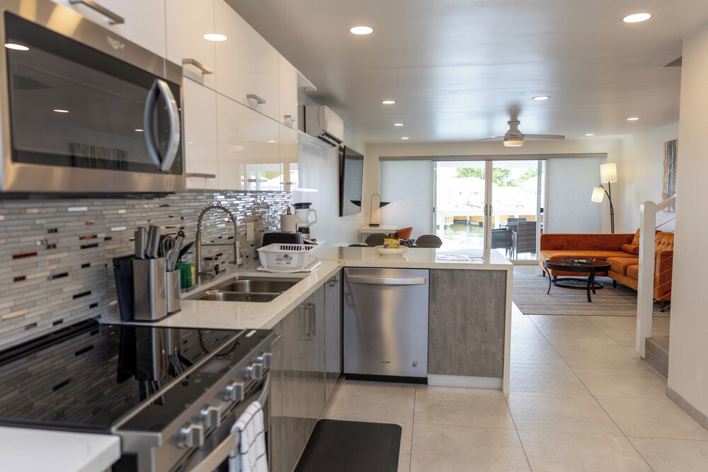 Luxury Townhome, Villa 247B photo 2