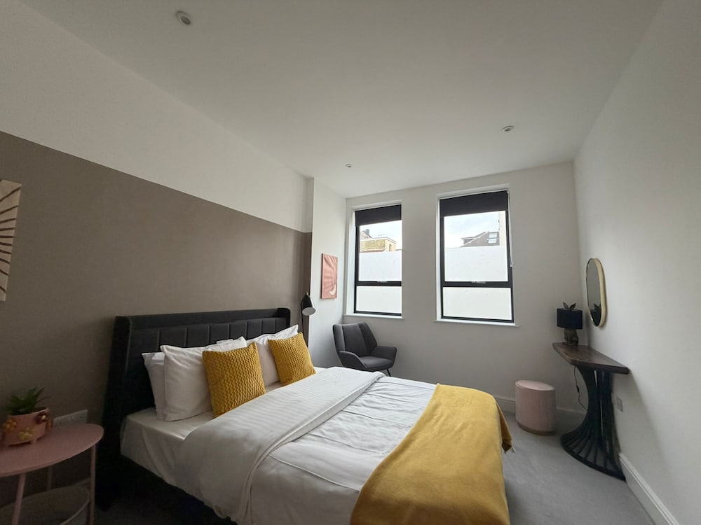 Luxury Apartment, 2 Bedrooms, Beach View photo 3