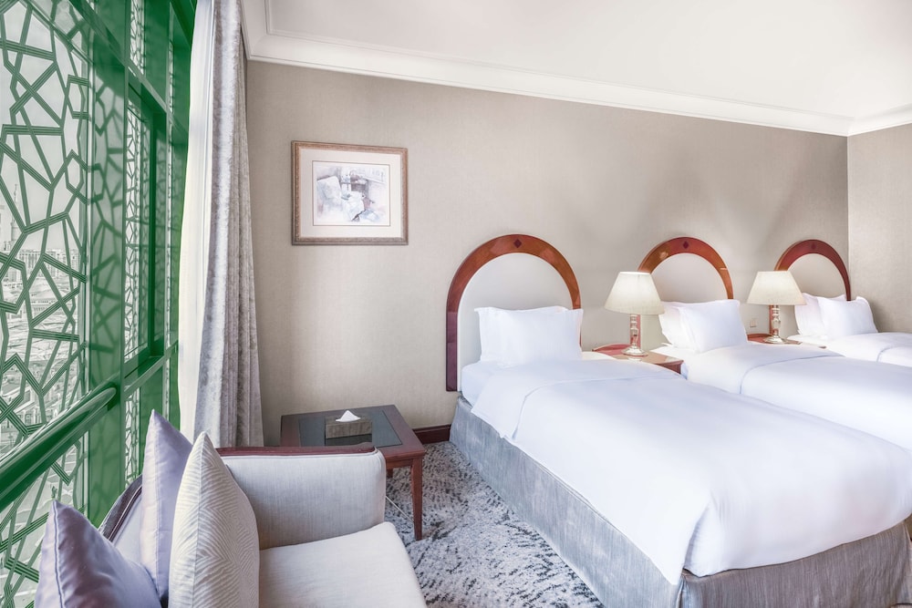 Deluxe Triple Room (Hilton Plus)