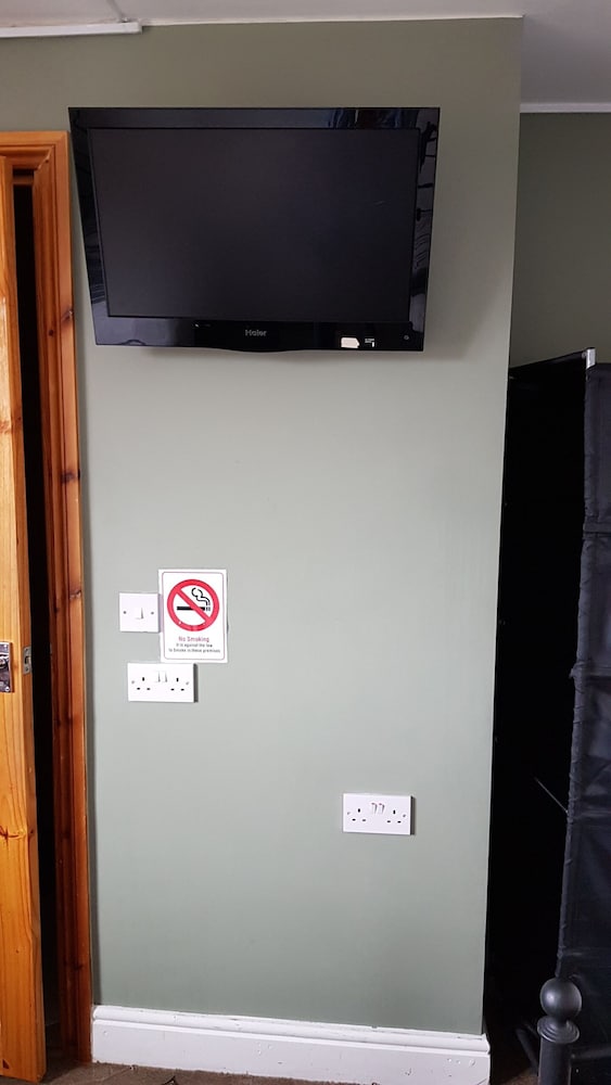 Twin Room, Ensuite photo 2