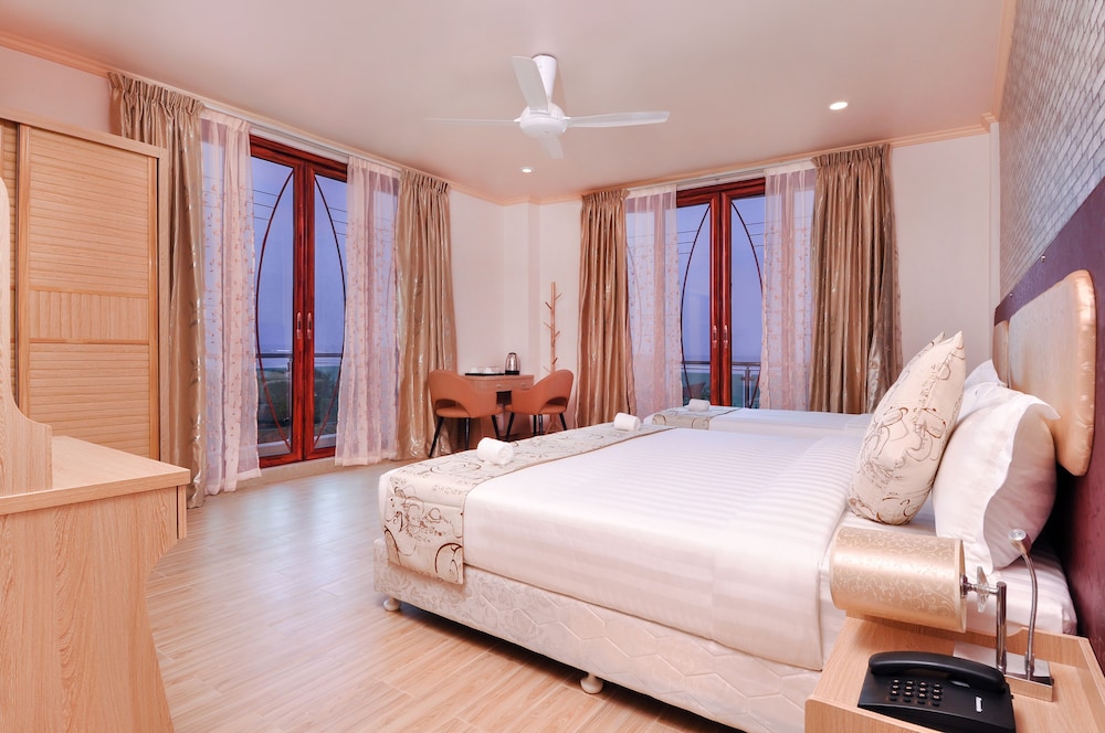 Deluxe Double Room, 1 Bedroom, City View photo 1