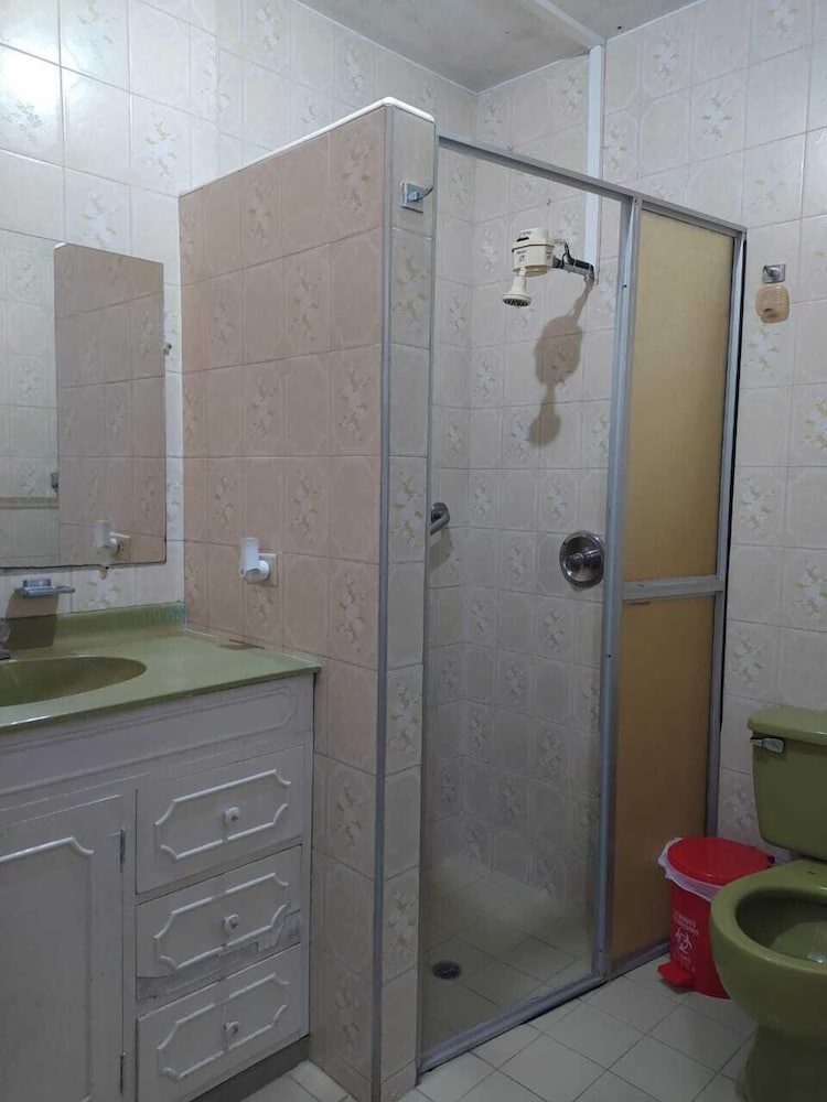 Basic Triple Room photo 2