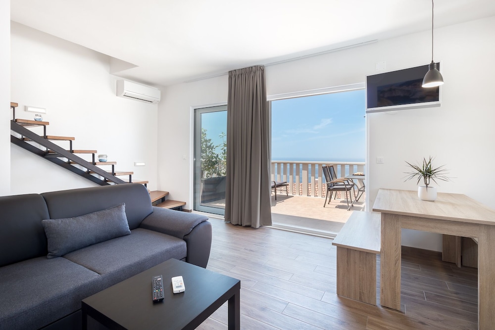 Deluxe Apartment, Balcony, Sea View