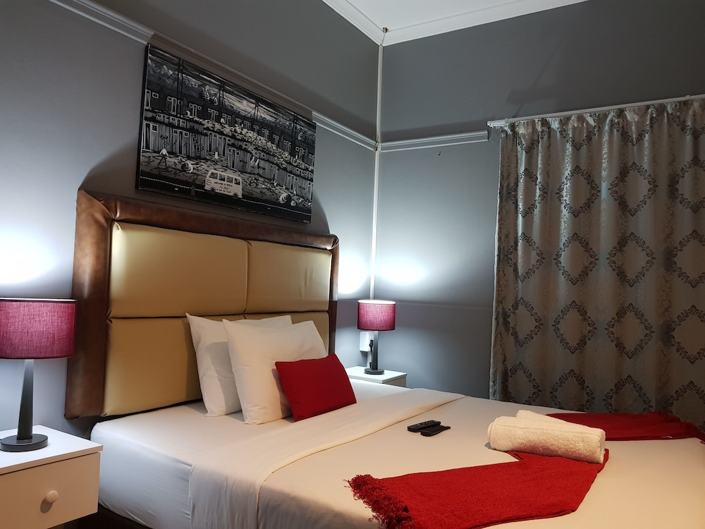 Comfort Double Room Single Use, 1 Queen Bed photo 2