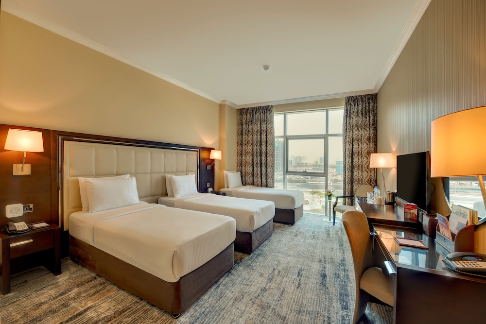 Superior Room, 3 Twin Beds photo 3