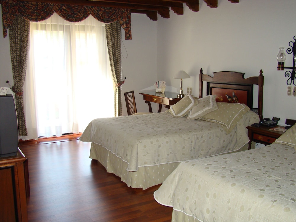 Executive Double Room, 2 Double Beds photo 3