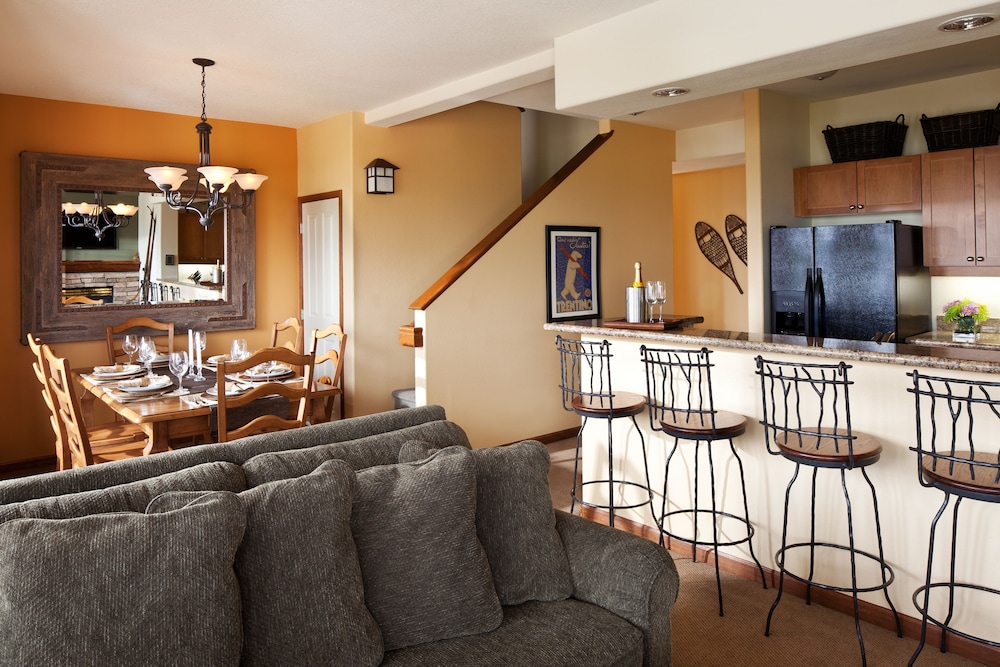 Townhome, 3 Bedrooms (Three Bedroom Townhome) - Photo 6