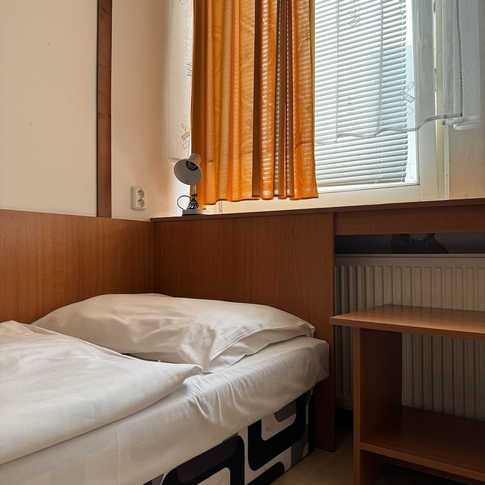 Basic Room - Photo 12
