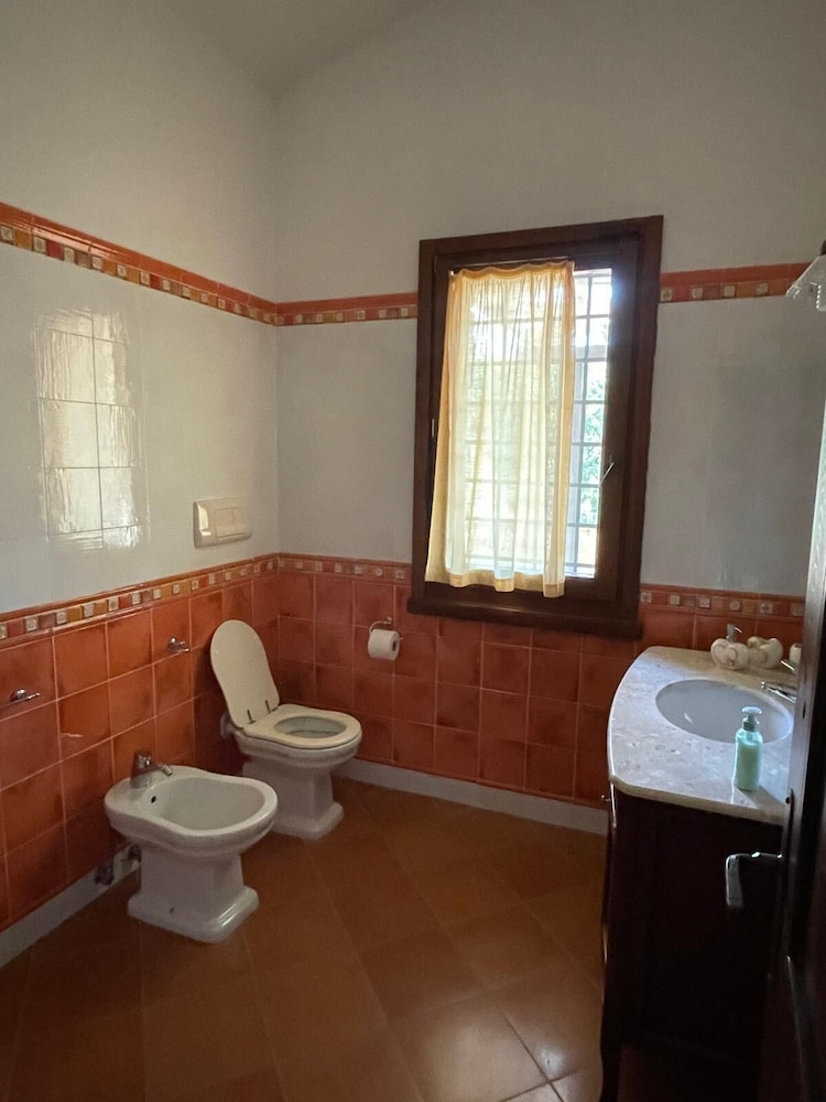 Honeymoon Studio Suite photo 2