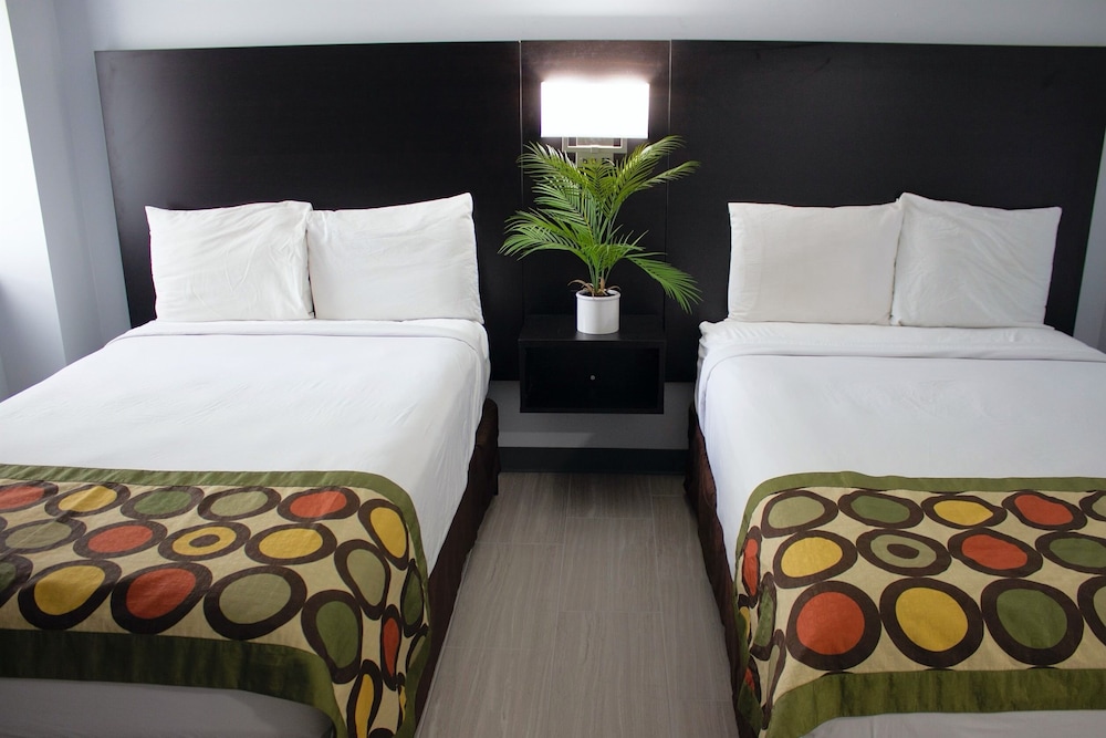 Deluxe Suite, 1 Bedroom, Ocean View, Oceanfront - Photo 3