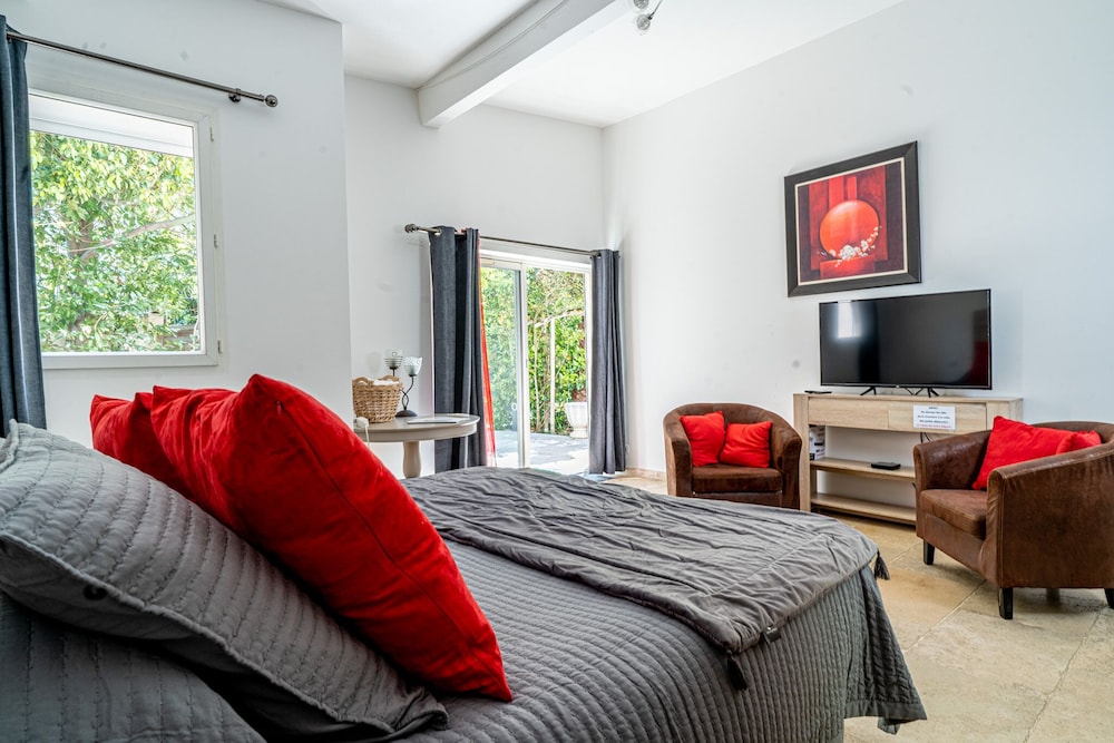 Superior Double Room (Clementine) photo 1
