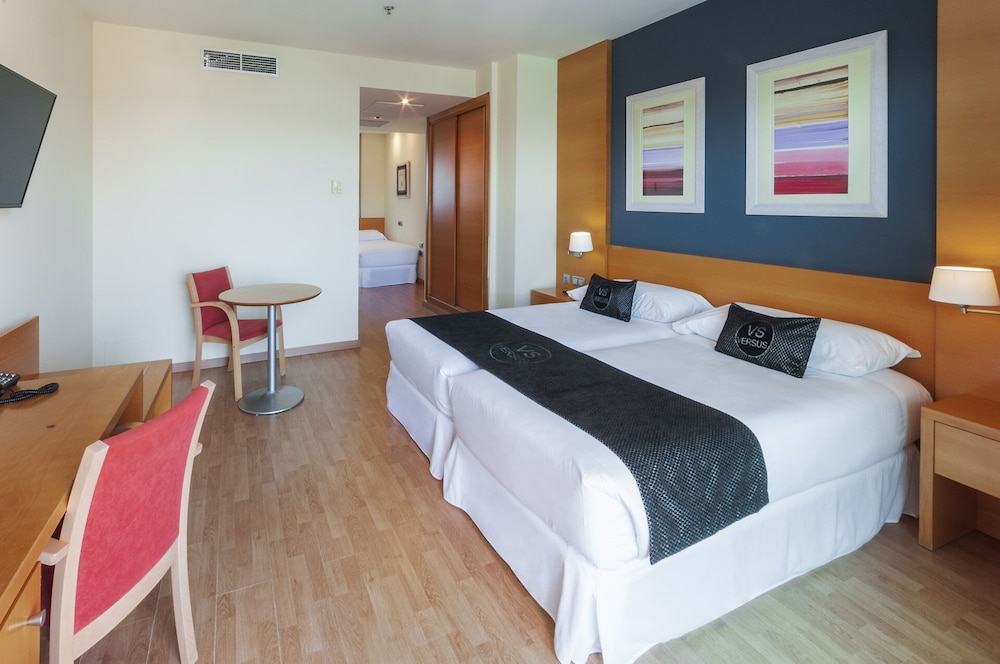 Double Room (extra bed 1+2) photo 2