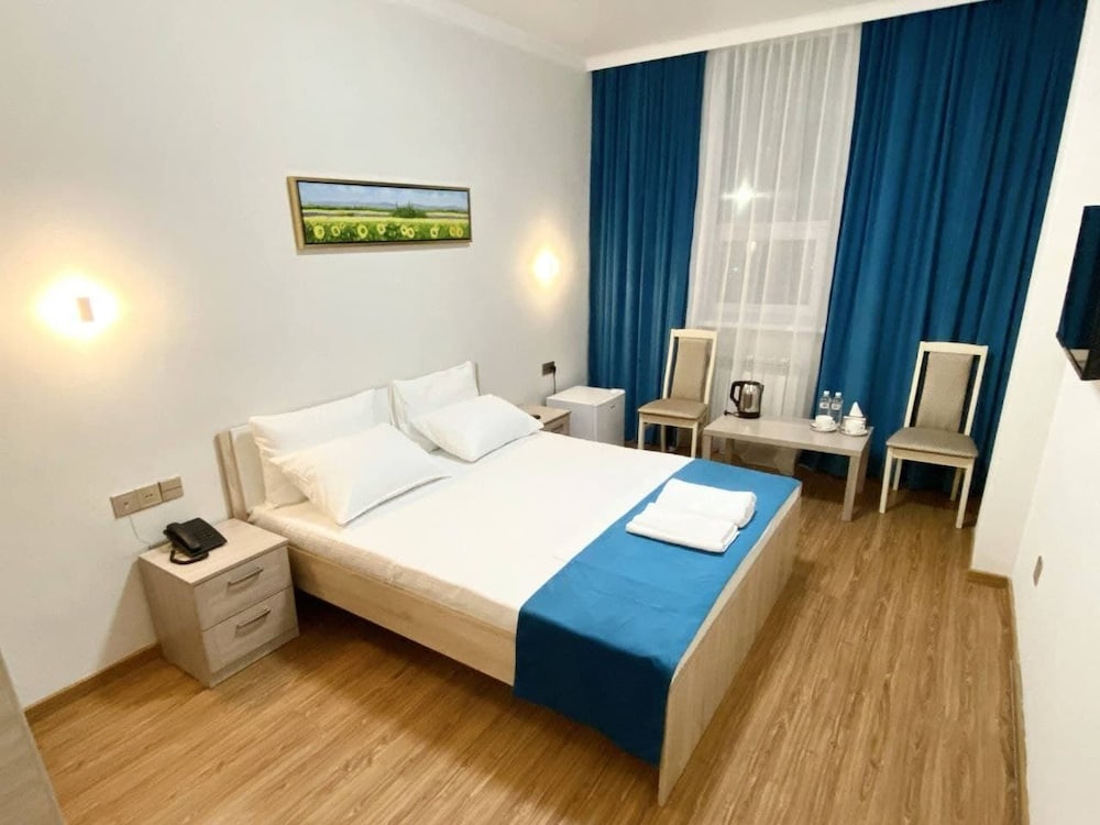 Basic Double Room, 1 Bedroom, Non Smoking photo 1