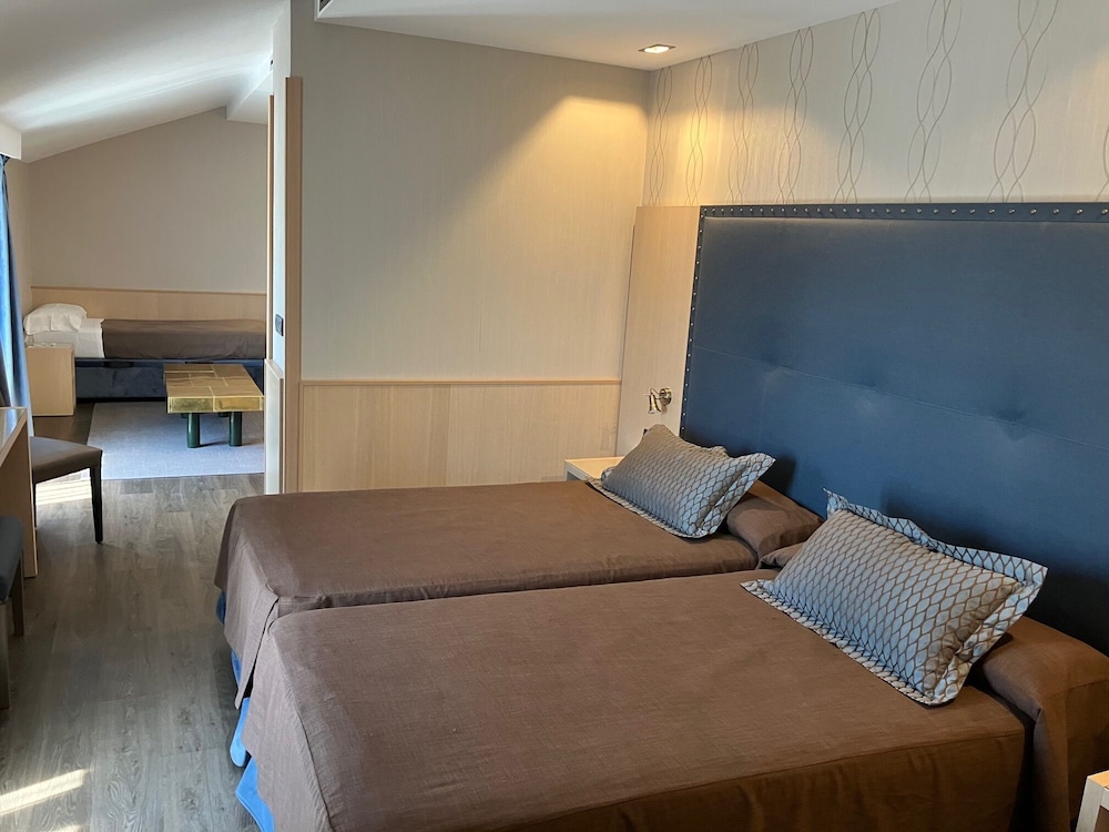 Standard Quadruple Room - Photo 1