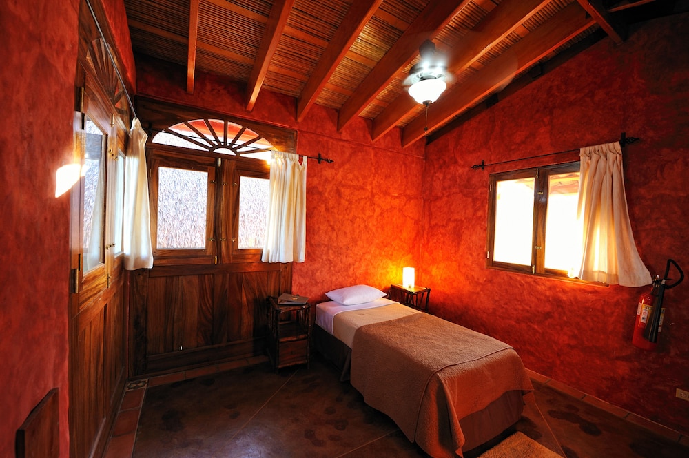 Traditional Room, 1 Queen Bed, Lagoon View photo 2