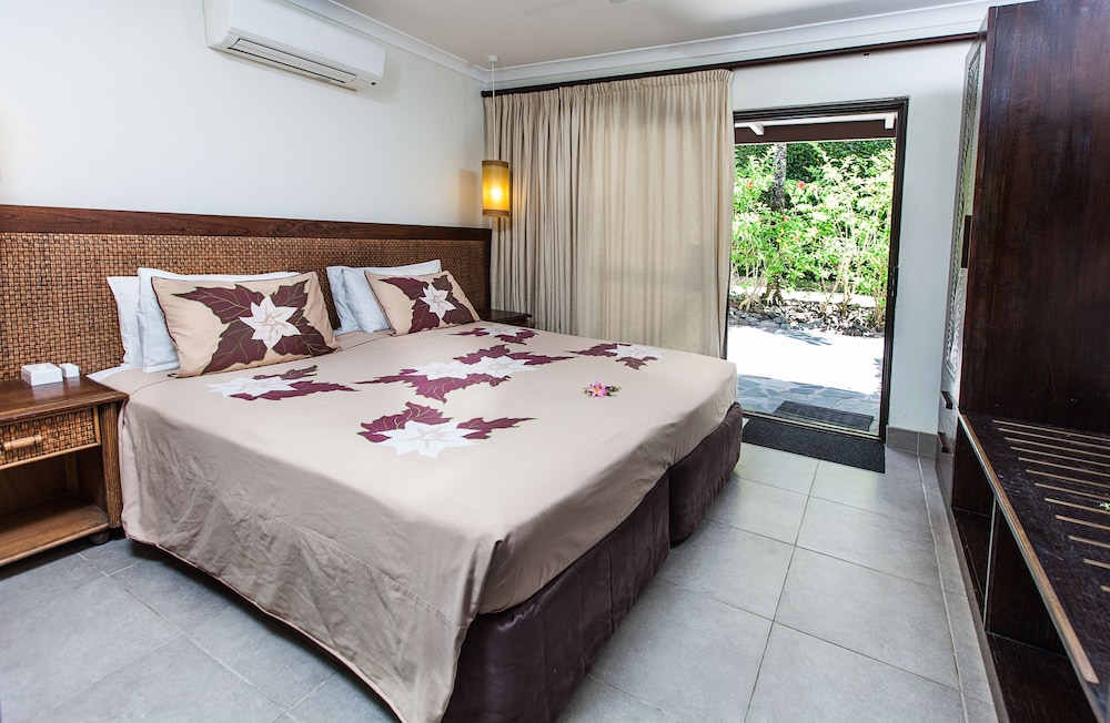 Premium Garden Suite