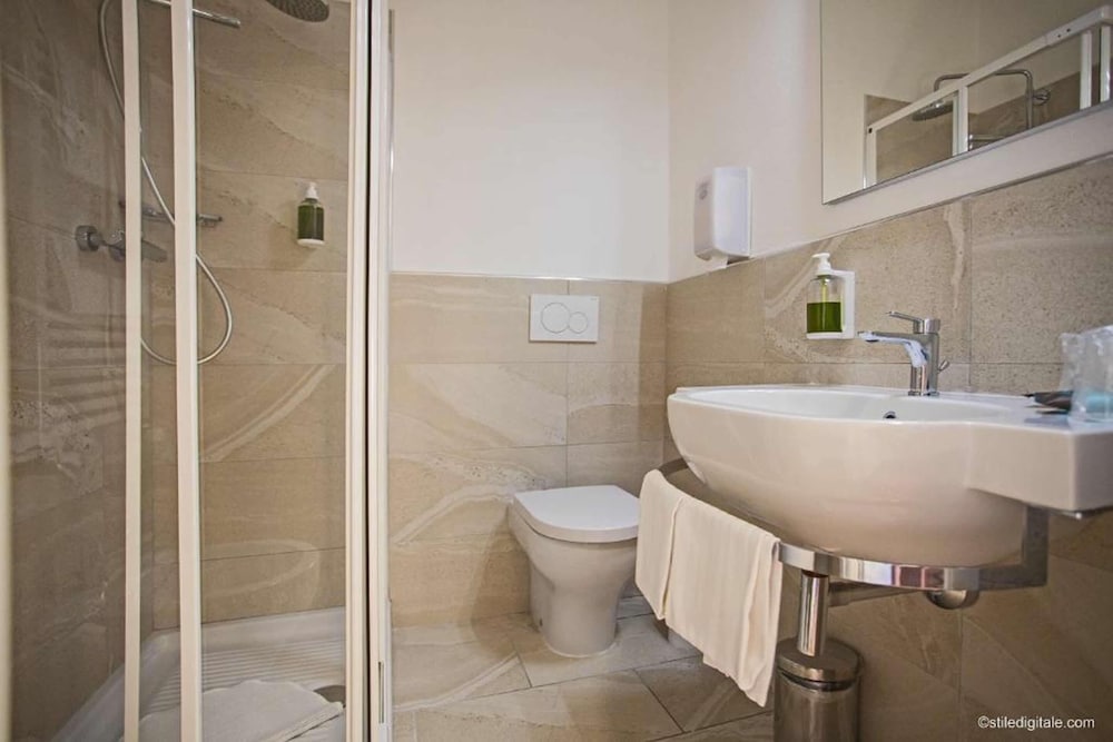 Standard Room - Photo 6